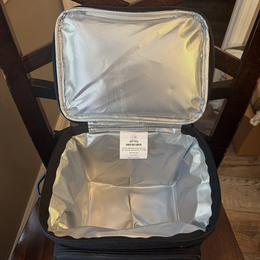 Buc-ee’s Lunchbox/Cooler W/Top Handle, 8 Can Capacity NO STRAP